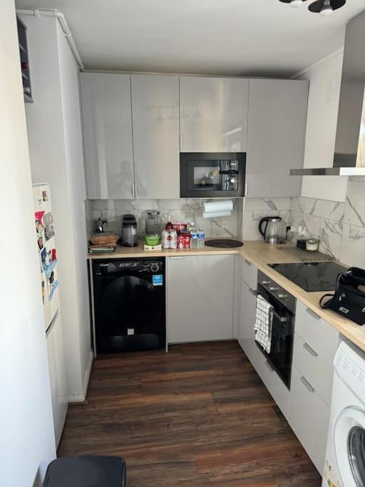 Modern 1 Bedroom Near Camden Лондон Экстерьер фото