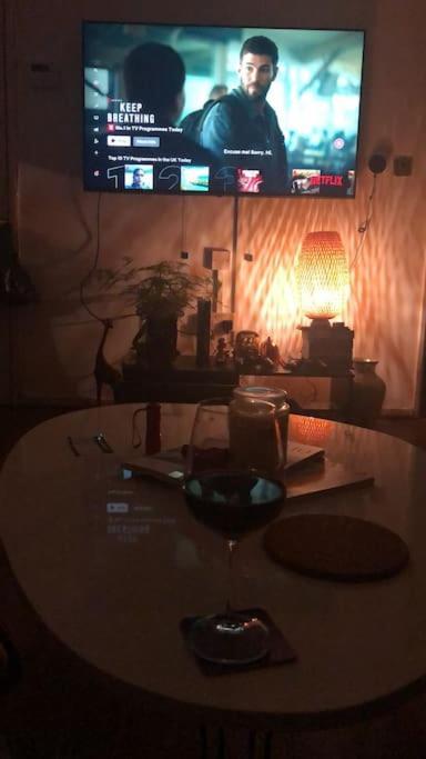 Modern 1 Bedroom Near Camden Лондон Экстерьер фото