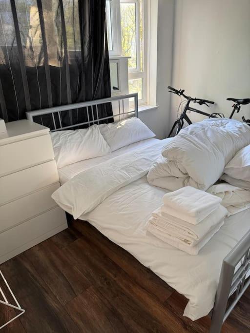 Modern 1 Bedroom Near Camden Лондон Экстерьер фото